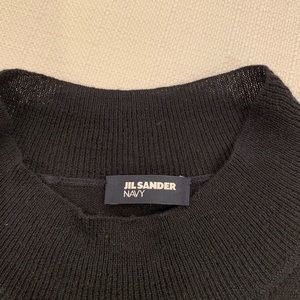 Jill Sanders silk and cashmere light weight black short sleeve sweater